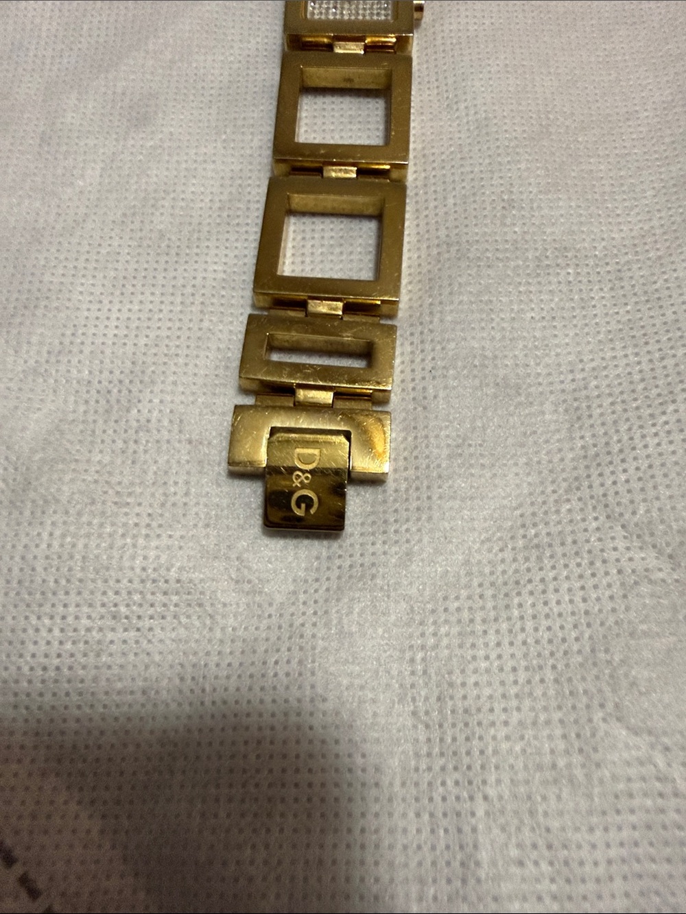 Authentic Dolce & Gabbana Womens Gold plated strap Wristwatch. - Picture 5 of 8